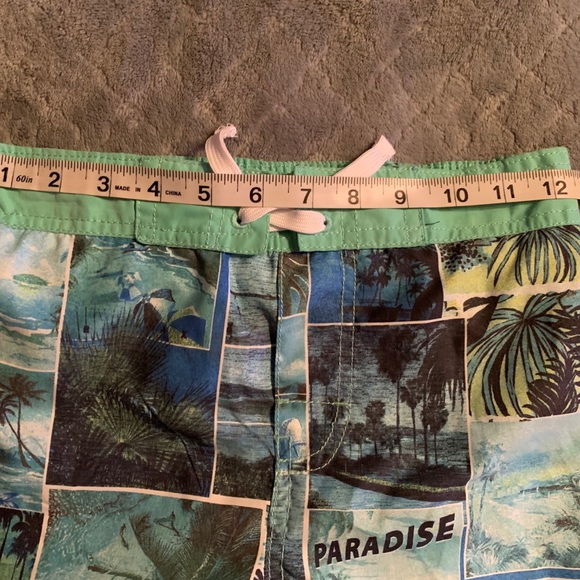 NWT- Tommy Bahama Paradise Swim Trunks - S or M - Picture 5 of 10